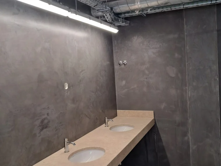 Sanitários comerciais em microcimento