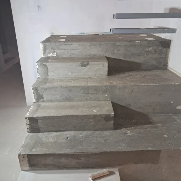 Concrete stair before the microcement finish
