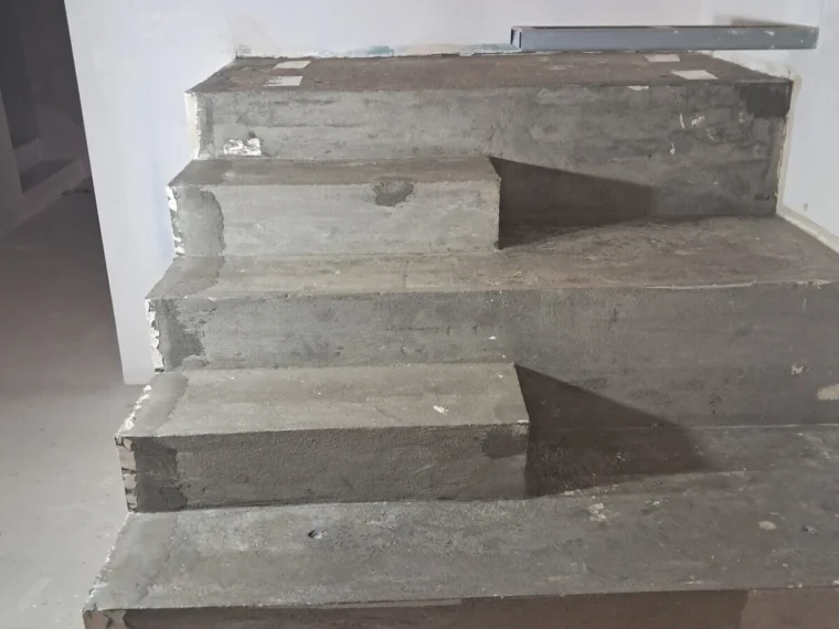 Concrete stair before the microcement finish